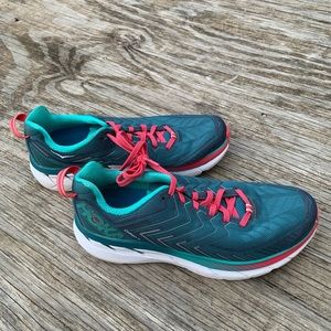 Hoka one one Clifton 4